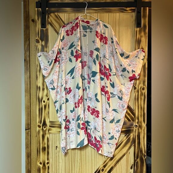 Romantic Floral Cover Up Peach Pink O/S - Picture 1 of 5